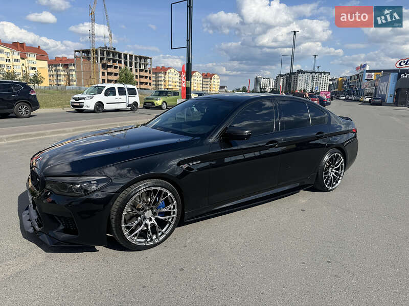 Седан BMW 5 Series 2018 в Киеве