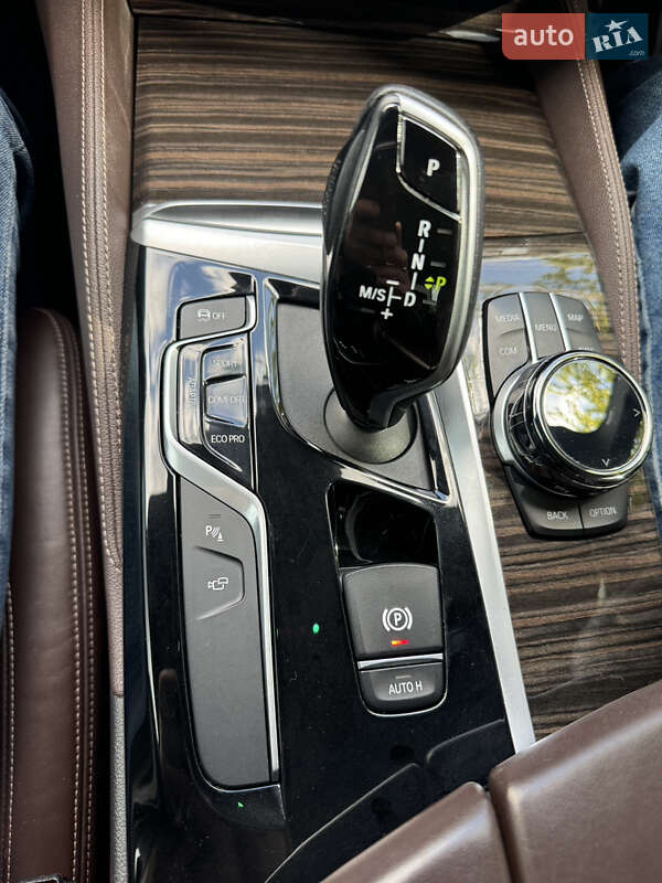Седан BMW 5 Series 2018 в Киеве