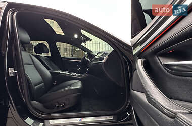 Седан BMW 5 Series 2012 в 
