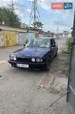 Седан BMW 5 Series 1994 в Дніпрі
