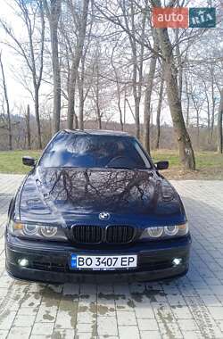 Седан BMW 5 Series 2000 в 