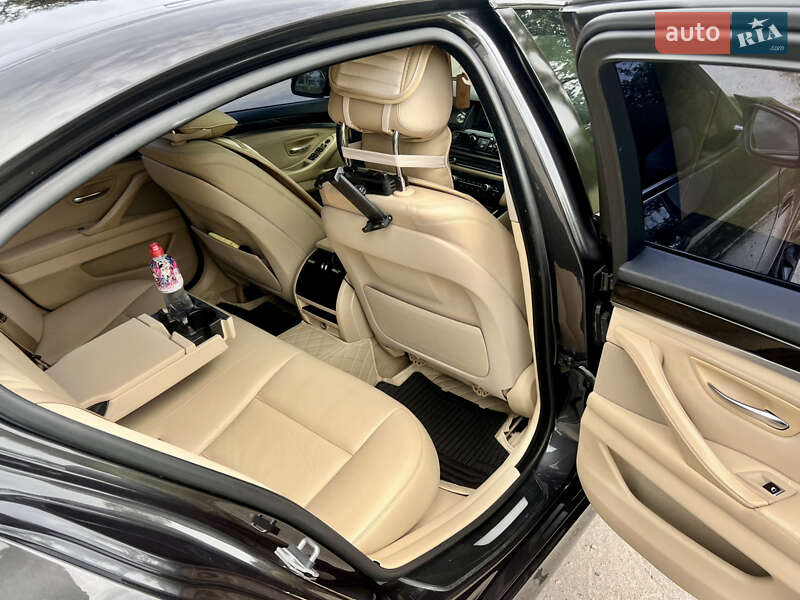 Седан BMW 5 Series 2014 в Харькове
