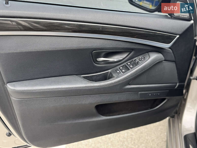 Седан BMW 5 Series 2012 в Києві