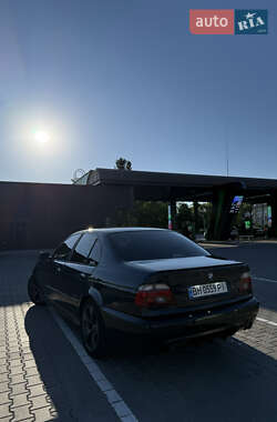 Седан BMW 5 Series 2002 в 