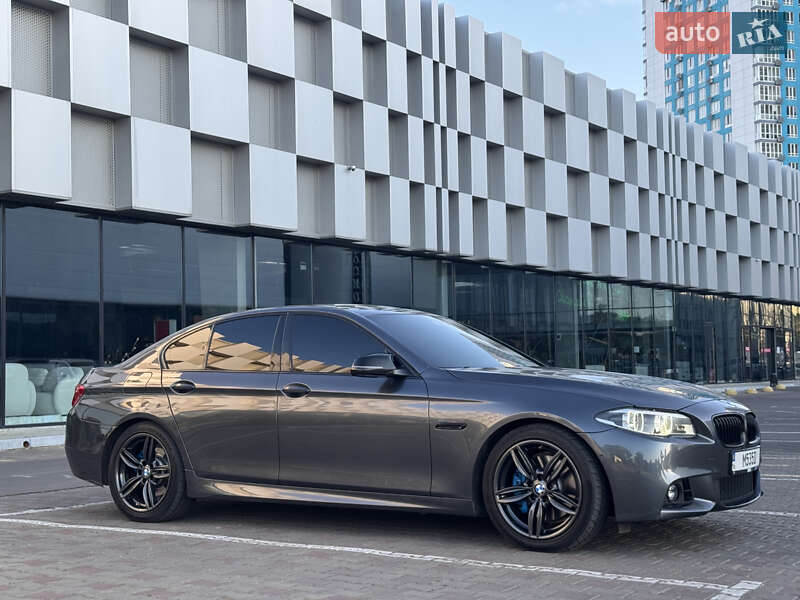 Седан BMW 5 Series 2015 в 