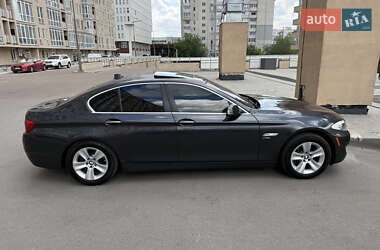 Седан BMW 5 Series 2012 в 