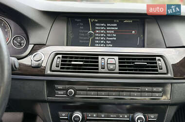 Седан BMW 5 Series 2012 в 