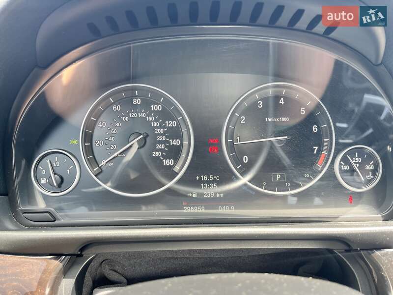 Седан BMW 5 Series 2013 в Мукачево