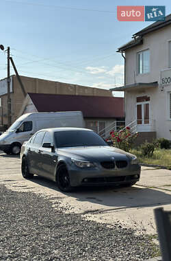 Седан BMW 5 Series 2004 в Иршаве