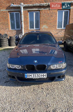 Седан BMW 5 Series 2001 в Недригайлове
