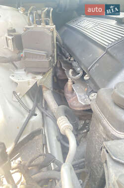 Седан BMW 5 Series 2002 в 