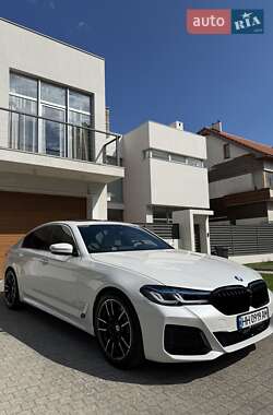 Седан BMW 5 Series 2017 в 