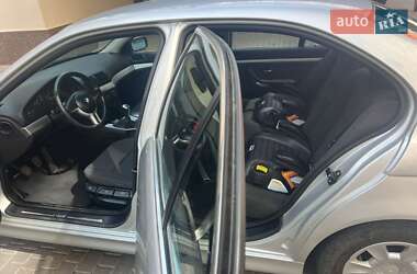 Седан BMW 5 Series 2000 в 
