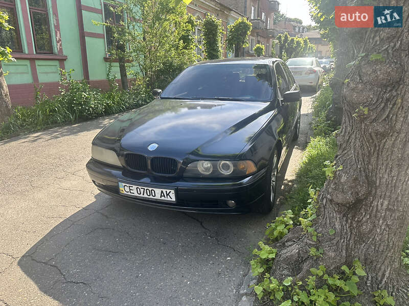 Седан BMW 5 Series 2000 в Черновцах