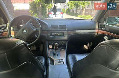Седан BMW 5 Series 2000 в 
