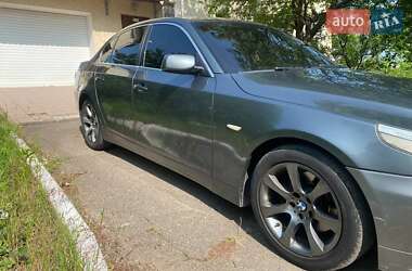 Седан BMW 5 Series 2003 в 