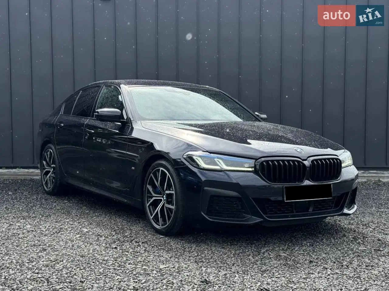 BMW 530i M

Це один із найгарніших седанів на сьогоднішній день! Головною фішечкою є НАДЗВИЧАЙНО крутий та агресивний вигляд!

Куплена в Німеччині! Має дуже гарний стан! Без підфарбувань та нюансів! Автомобіль в топовій спортивній комплектації!

Офіційна історія обслуговування на дилері BMW, останній заїзд фіксується на 134 534 км, 01.25

В Україні зроблено повне свіже обслуговування! Тобто зараз замінювати нічого не потрібно!

Додається 2 Ключі!

2020 рік
139 300 км
2.0 бензин mildhybrid
185 кВт / 252 к.с.
Задній привід
Автоматична КПП

Комплектація:
Колір: Carbon-schwarz
М пакет
Shadow Line пакет
Максимальна BMW Laserlicht
Передня та задня опитка в М Shadow Line
Спортивні шкіряні сидіння
Камера 360
4-х зонний клімат-контроль
Преміум звукова акустика Harman/Kardon
Проекція
Безключовий доступ
М спортивні гальма
М спортивна адаптивна підвіска
М задній спойлер 
Віртуальна панель приладів BMW Live Professional
ACC/Адаптивний круїз-контроль
Темна стеля
Кермо в М-стилі
Електрорегулювання сидіння
Бокова підтримка сидіння
Підігрів сидіння
Бездротова зарядка до телефону
Запуск двигуна кнопкою
Парктроніки 360
Aсистенти допомоги при водінні
Вибір режиму їзди
AutoHold
Декоративні вставки на педалях та у дверних проємах
Ambient контурна підсвітка салону
Гальмівні супорта пофарбовані у синій колір
Cпортивні легкосплавні 19-і диски

Додатково: скинемо сервісну інформацію, докладні фото та відео-звіти, покажемо на відео перевірку діагностикою, зробимо відео-перевірку товщиноміром!

Можлива перевірка на будь-якому СТО!
Можливий розрахунок криптовалютою!
Можливий продаж із ПДВ
Можливий дистанційний продаж та доставка до Вас під дім!