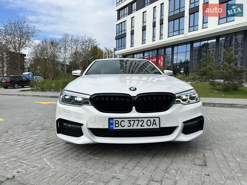 Седан BMW 5 Series 2019 в Львове