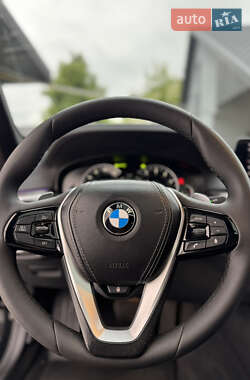 Седан BMW 5 Series 2017 в 