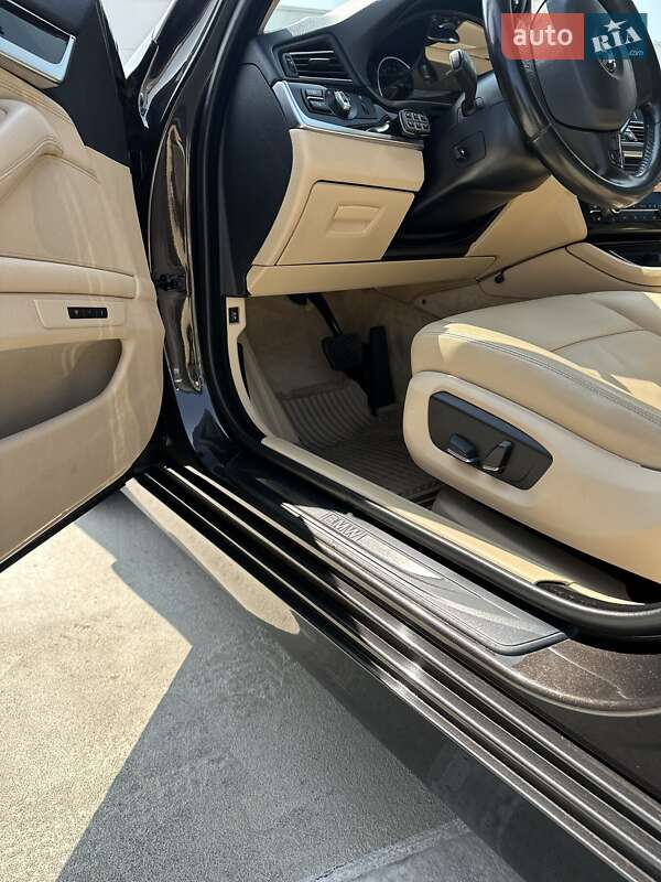 Седан BMW 5 Series 2016 в Киеве фото 10 Седан BMW 5 Series 2016 в Киеве