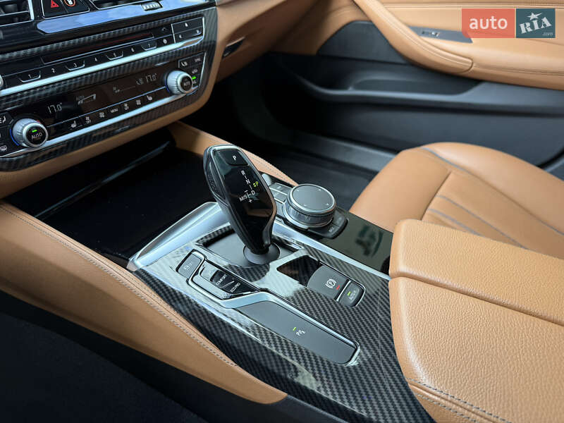 Седан BMW 5 Series 2018 в Києві