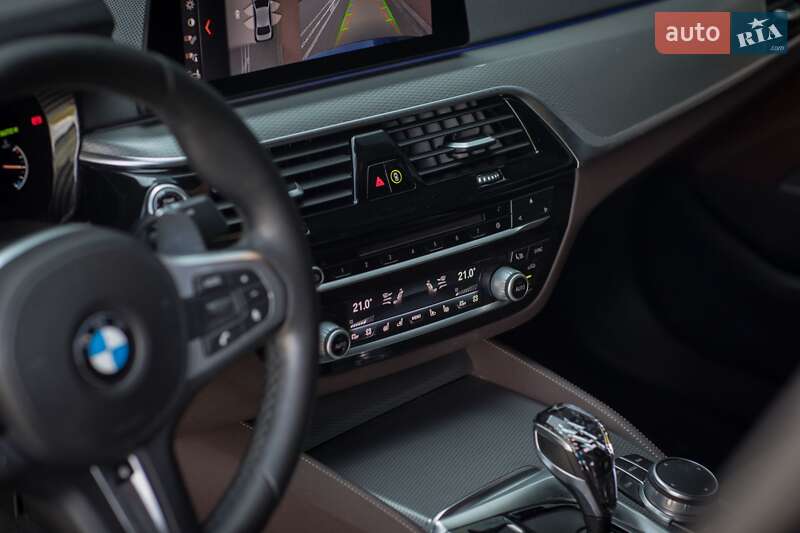 Седан BMW 5 Series 2018 в Киеве