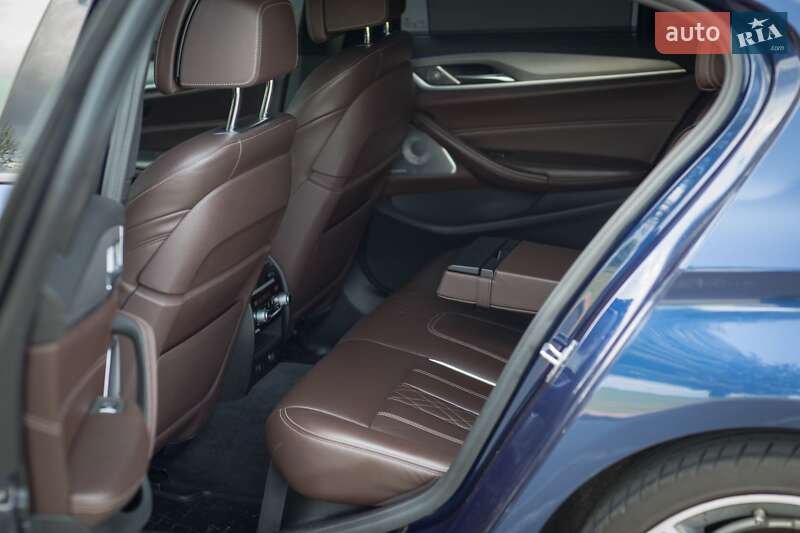 Седан BMW 5 Series 2018 в Киеве