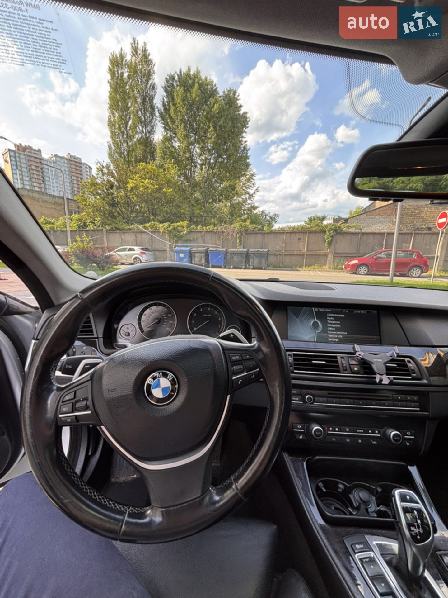 2011 BMW 5er - мініатюра 3