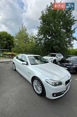 Седан BMW 5 Series 2015 в 
