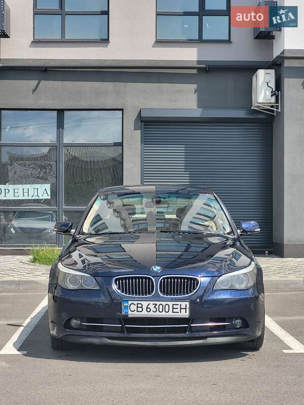 Седан BMW 5 Series 2004 в 