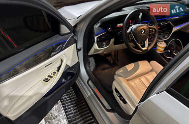 Седан BMW 5 Series 2019 в 