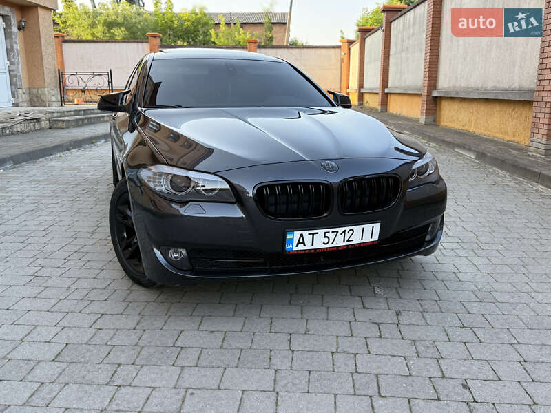 Седан BMW 5 Series 2011 в Коломые