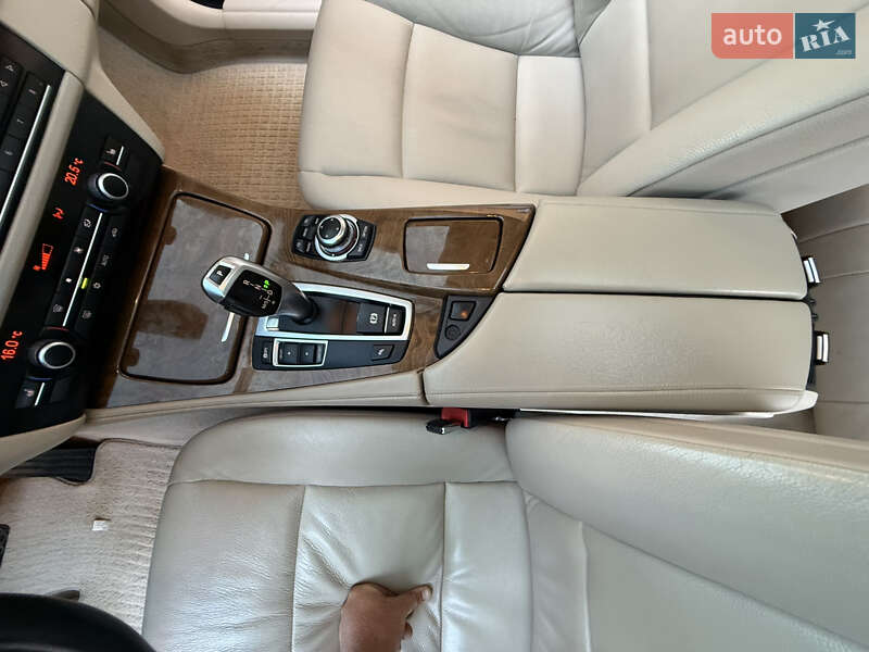 Седан BMW 5 Series 2011 в Коломые