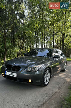 Седан BMW 5 Series 2004 в Черновцах