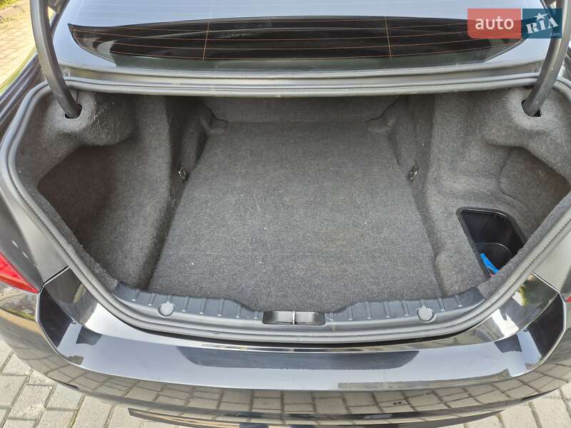 Седан BMW 5 Series 2013 в Ивано-Франковске