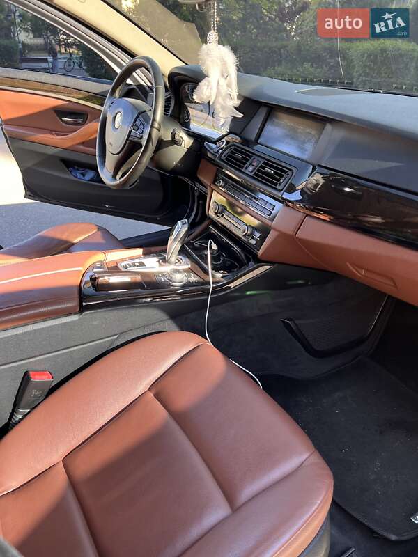 Седан BMW 5 Series 2012 в Одессе