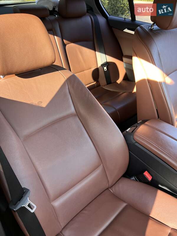 Седан BMW 5 Series 2012 в Одессе