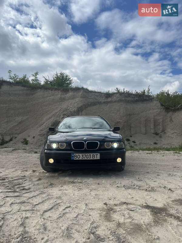 Универсал BMW 5 Series 2001 в 