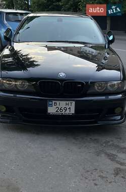 Седан BMW 5 Series 2000 в 
