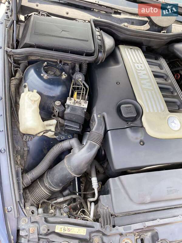 Универсал BMW 5 Series 2003 в Костополе