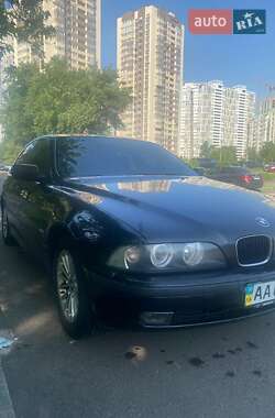 Седан BMW 5 Series 1997 в Киеве