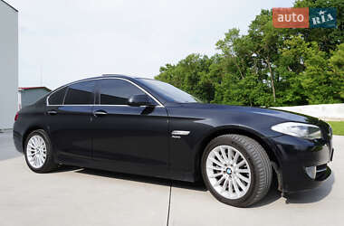 Седан BMW 5 Series 2011 в 