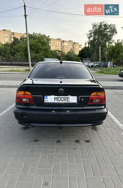Седан BMW 5 Series 2002 в 