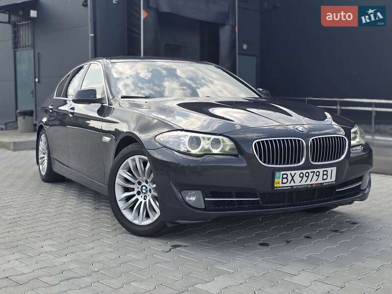 Седан BMW 5 Series 2011 в 