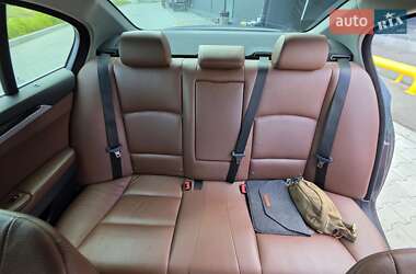 Седан BMW 5 Series 2011 в 