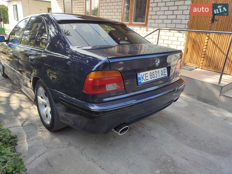 Седан BMW 5 Series 1998 в Новомосковську