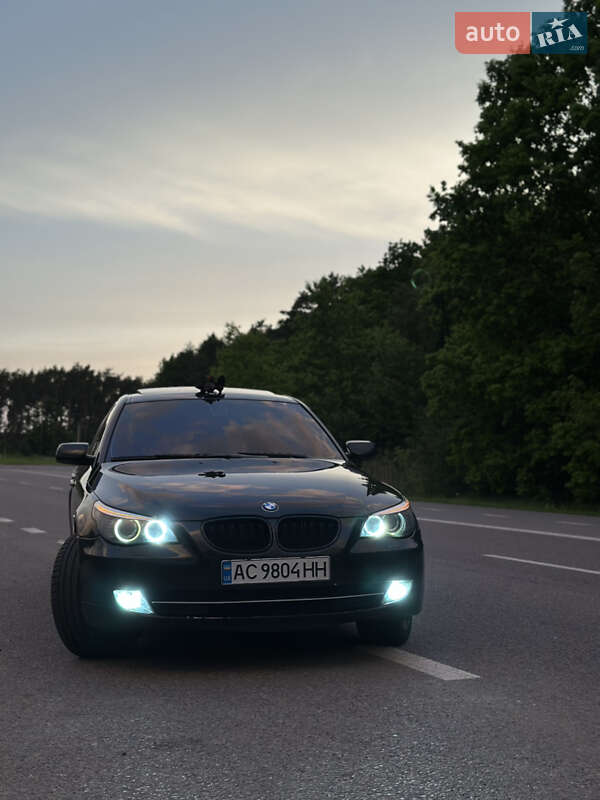 Седан BMW 5 Series 2009 в Владимире