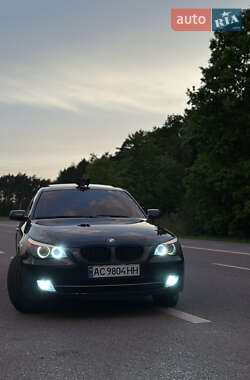 Седан BMW 5 Series 2009 в 