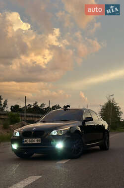 Седан BMW 5 Series 2009 в 