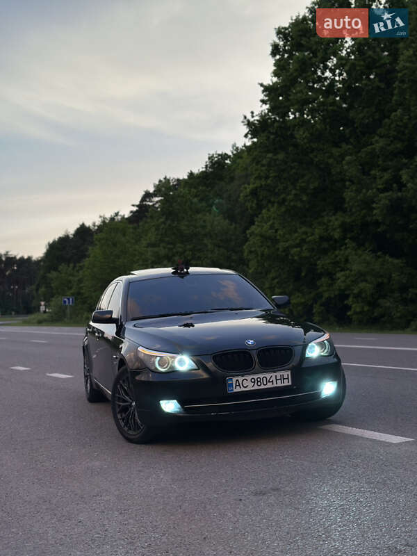 Седан BMW 5 Series 2009 в Владимире